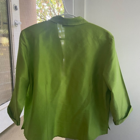 Anna and Frank green button down top - Picture 2 of 2